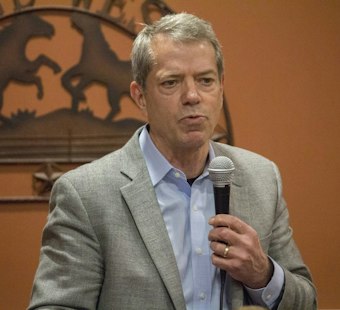 Pillen Defends No-Bid Contract Probe, Won't Debate Rivals Before Nebraska Vote