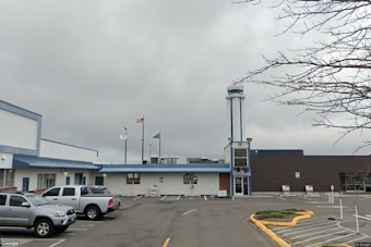 Pilot Dies in Small Plane Crash at Everett's Paine Field