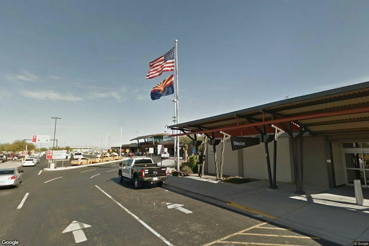 Piper Seminole Bellies In At Mesa-Gateway Airport, Both Aboard Walk Away