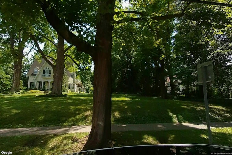 Pittsford Deputies Hunt Two Suspects in Columbia Sportswear Theft Case
