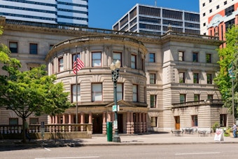 Portland Faces Dueling Strikes as 800 City Workers Vote to Walk Out