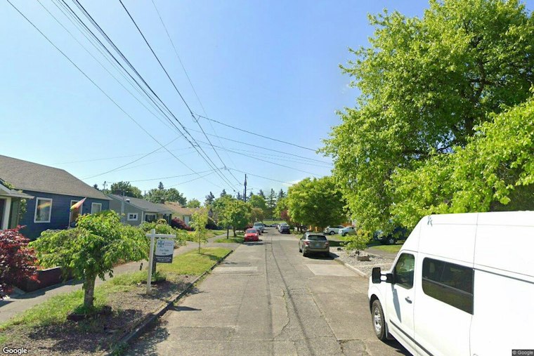 Portland Vegetation Fire Threatens Row of Homes as Wind Raises Concern