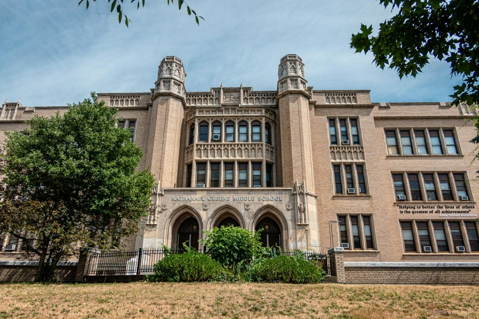 Providence Middle School's Phone Pouch Pilot Shows Early Gains, Mixed National Data