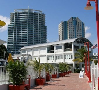 Raffles Plants Flag in Coconut Grove With 35 Homes Starting at $4.5 Million