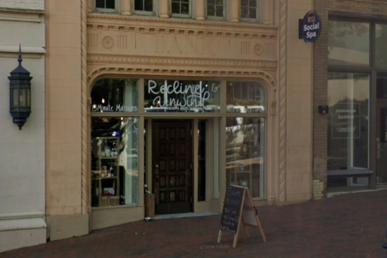 Recline &amp; Unwind Social Spa's Greenville Location
