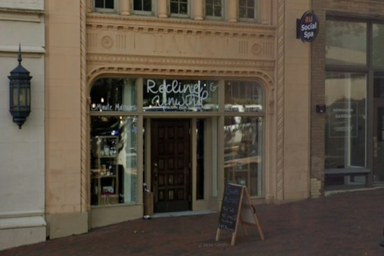 Recline &amp; Unwind Social Spa's Greenville Location