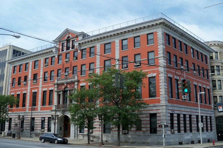 Red Hook Beats Boat Club's Appeal, Clears Path to Seize Hudson River Marina