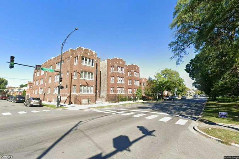 Red-Light Runner Slams Into Car on Garfield Boulevard, Six Hurt in Back of the Yards