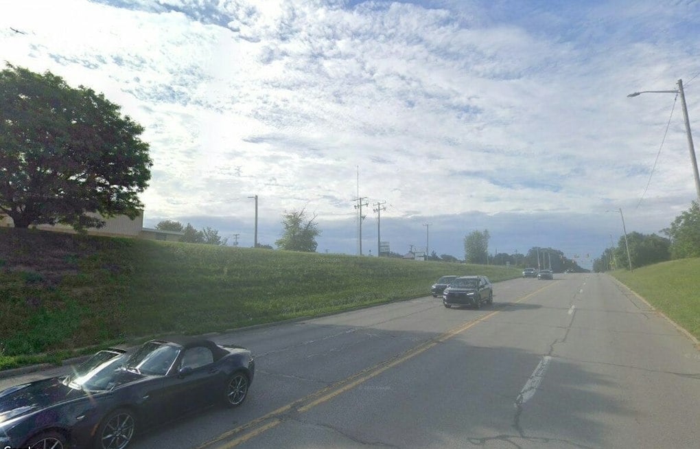 Redford Township Officers Shoot Armed Driver on Beech Daly Road, Man Hospitalized