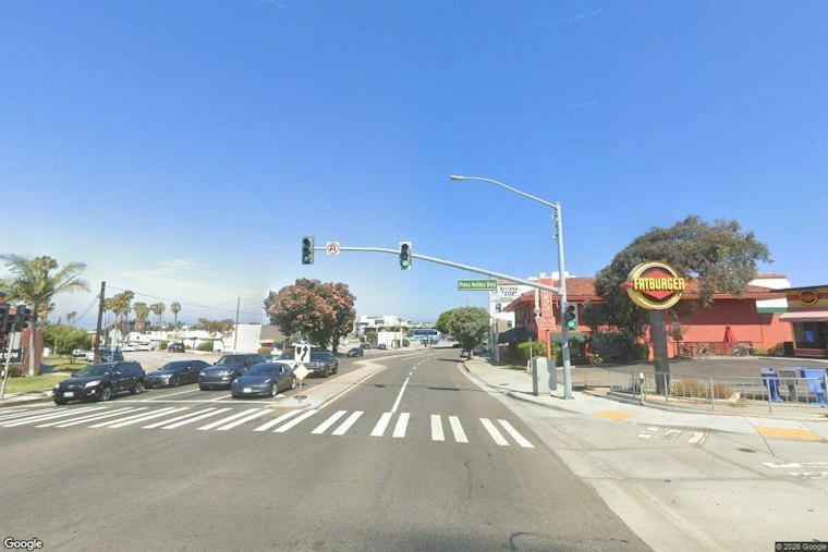 Redondo Beach Finishes Curb-Protected Bike Lane on Palos Verdes Blvd