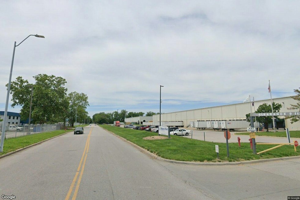 Retired KC Police Captain, Wife Die After Jeep Plunges Off I-435 Into Semi