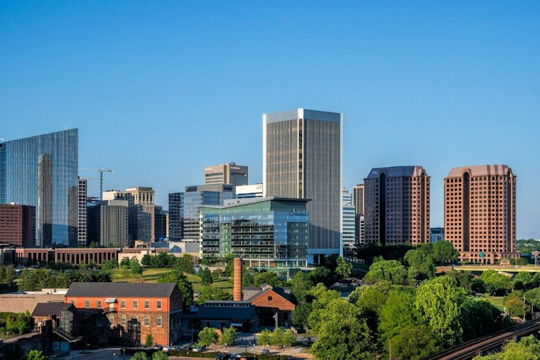 Richmond Basks in Sunny Fall Skies Before Frosty Weekend Wake-Up Call