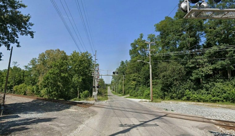 Richmond Police Shut Down Gravel Pit Road While Hunting For Mystery Man In Woods