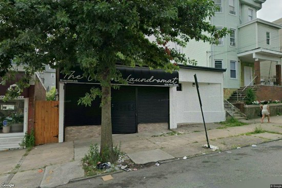 Rifle-Wielding Robber Hits Paterson Laundromat, Takes Off on Foot