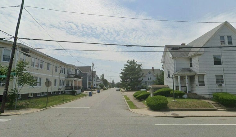 RIPTA Weighs $1 Billion Light Rail to Revive Rhode Island's Lost Trolley Era