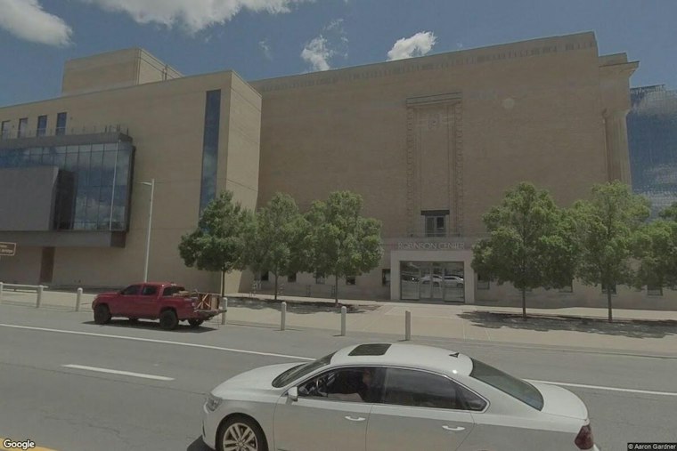 Robinson Center Throws Free 10th Birthday Bash With Tours, Live Acts and Mrs. Potts