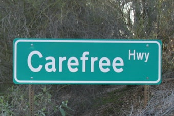 Rock-Throwing Suspect Damages 5 Cars on Carefree Highway, Flees Into Desert