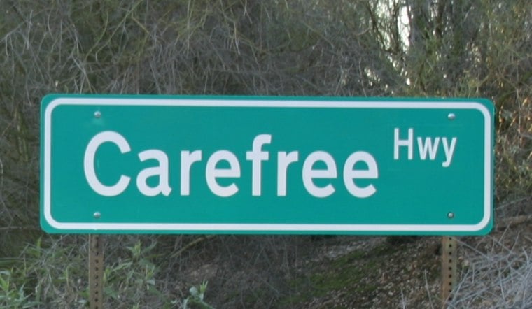 Rock-Throwing Suspect Damages 5 Cars on Carefree Highway, Flees Into Desert