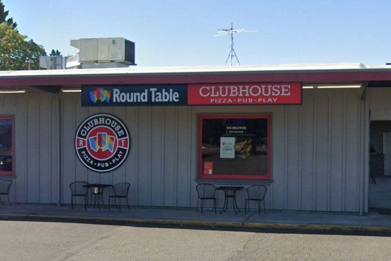 Round Table Pizza Set to Reopen in Napa at Former Starbucks Spot on Trancas