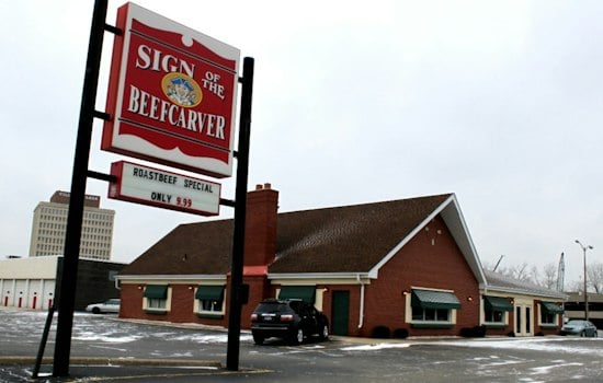 Royal Oak's Sign of the Beefcarver Shuts Down After 70 Years on Woodward