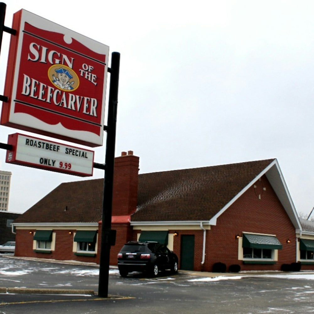 Royal Oak's Sign of the Beefcarver Shuts Down After 70 Years on Woodward