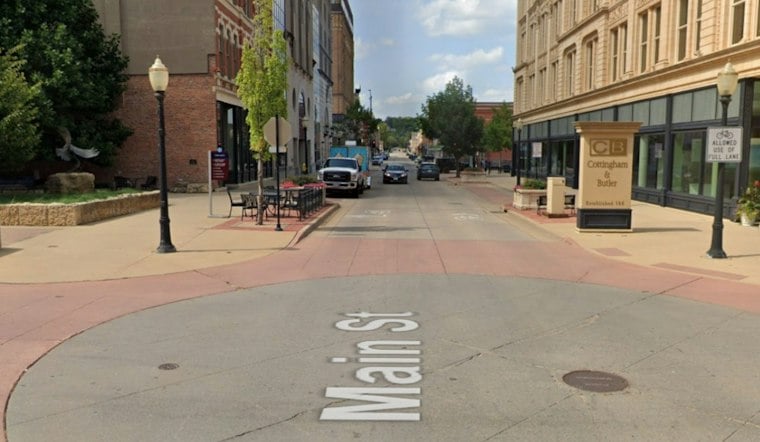 Runaway Pumpkin Rolls Through Downtown Dubuque, Forces Driver to Swerve