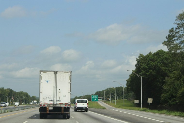 Runaway Trailer Tire Kills St. Louis Man on I-75 in Monroe County