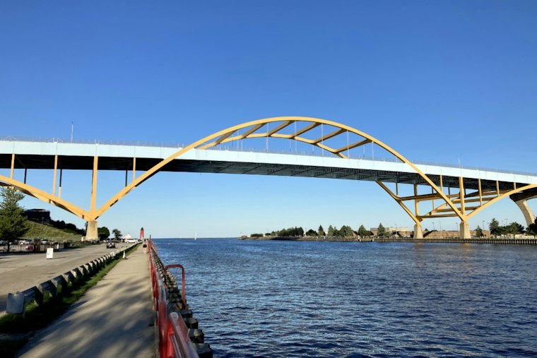 Runner Dies After Milwaukee Lakefront Half Marathon, Hoan Bridge Rescue Unfolds