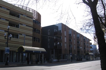 Sacramento Apartment Rents Slip to $1,875 as Fall Slowdown Takes Hold