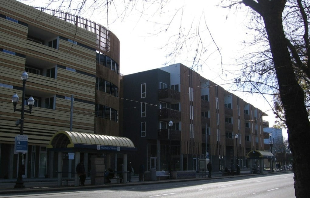 Sacramento Apartment Rents Slip to $1,875 as Fall Slowdown Takes Hold