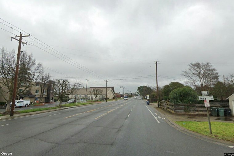 Sacramento Deputies Shoot Man After He Reaches for Gun on Marconi Avenue