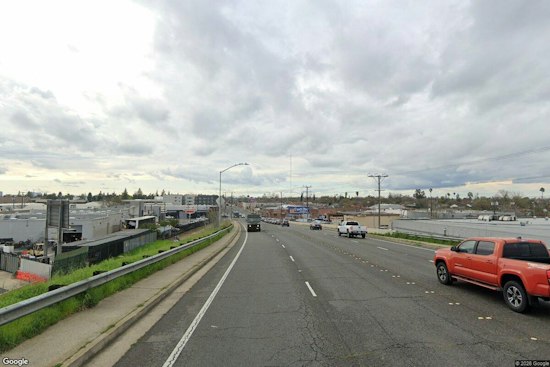 Sacramento Weighs Lane Cuts on Arden Way After Years of Crashes
