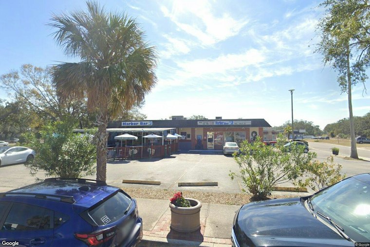 Safety Harbor Bar Shooting Leaves Woman Hospitalized, Man Held After Fleeing With Child