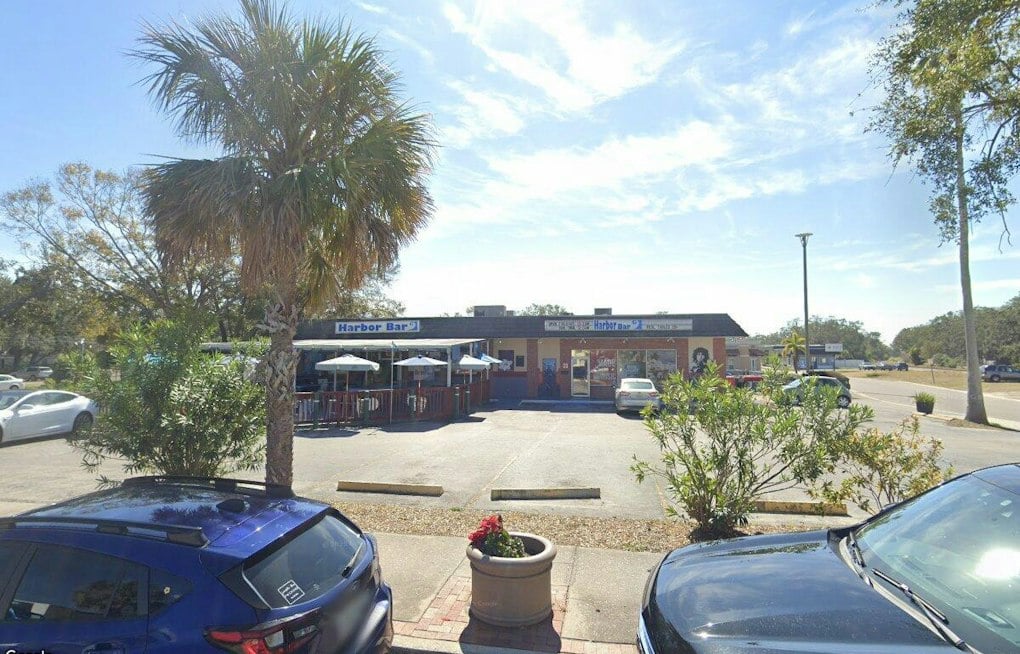 Safety Harbor Bar Shooting Leaves Woman Hospitalized, Man Held After Fleeing With Child