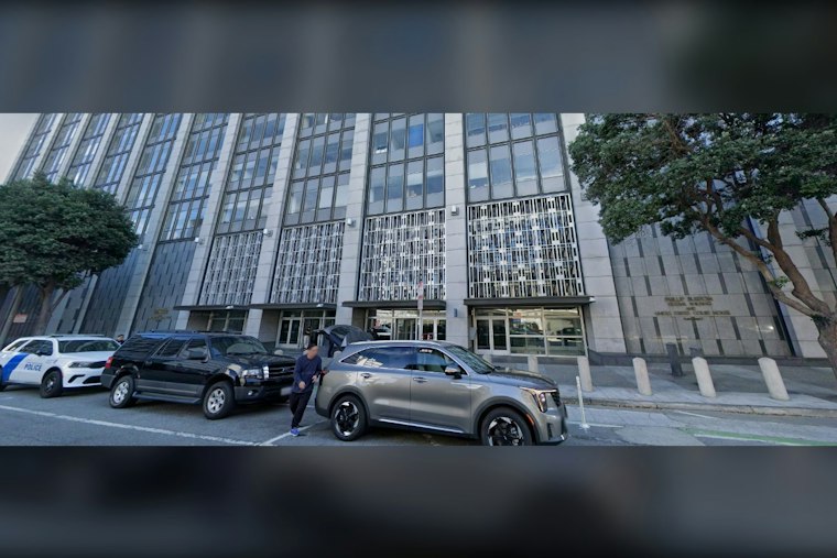 San Francisco Man, 32, Awaits Trial in Portland iPhone Heist Case Tied to Fake FBI Robbery