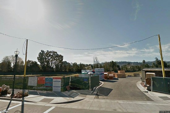 San Mateo Motorcyclist, 25, Killed Striking Light Pole on Franklin Parkway