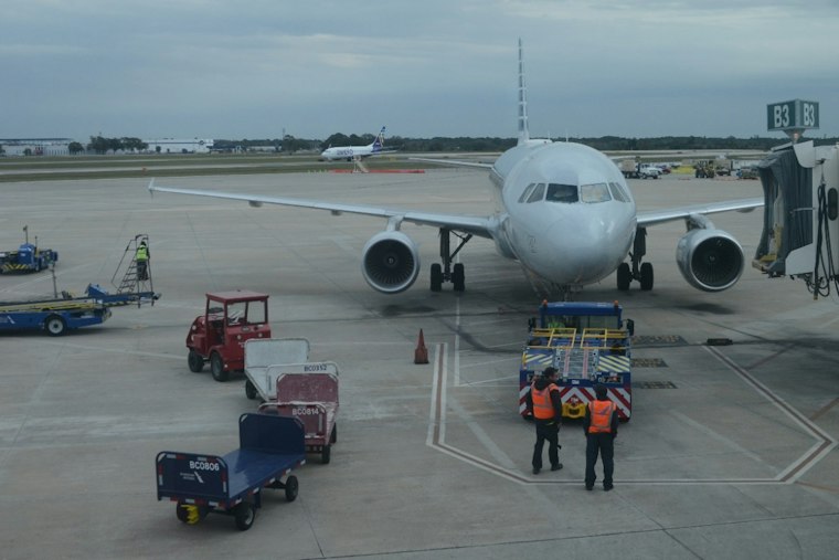 Sarasota-Bradenton Airport Eyes Five-Story Garage To Fix Parking Nightmares