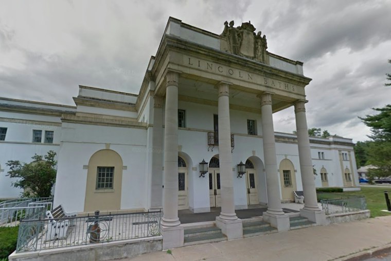Saratoga Spa Park's Lincoln Bathhouse Reopens With Hydrotherapy Museum