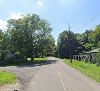 Sayre Shooting Victim Hospitalized as Deputies Investigate on Levine Avenue
