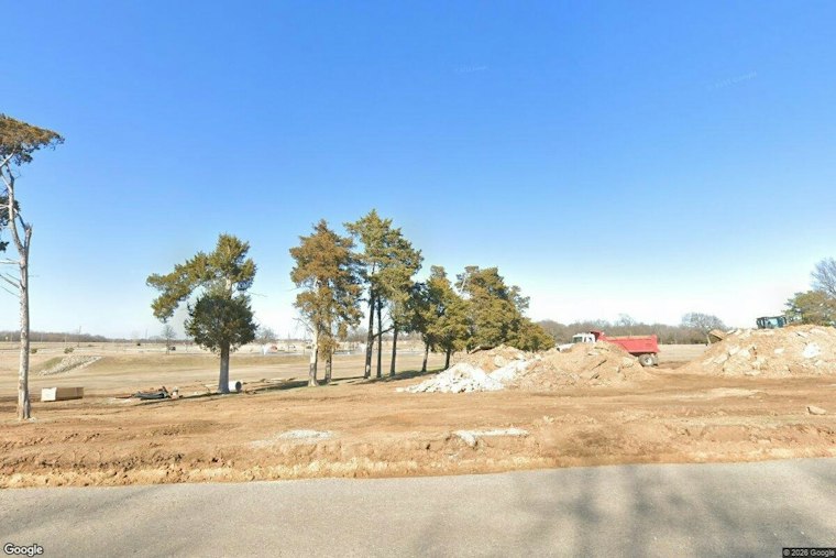 Seats Go In at Broken Arrow's 12,500-Seat Amphitheater as December Debut Nears