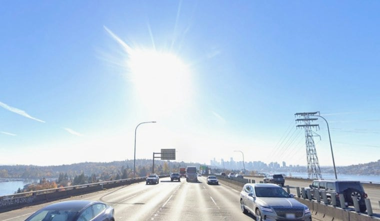 Seattle Basks in Rare October Sun Before Fall Chill Blows In