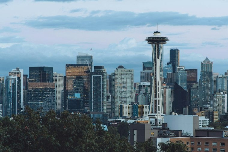 Seattle Rain Roars Back Tonight as Cascades Face Winter Weather Advisory