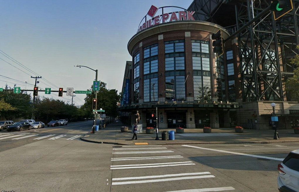 Seattle Redditor Hires Bass Drummer to Drown Out Street Preacher Near T-Mobile Park