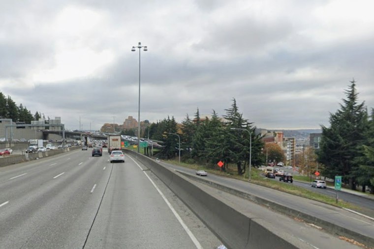 Seattle Sunday Soaker Sets Up Colder, Stormier Midweek