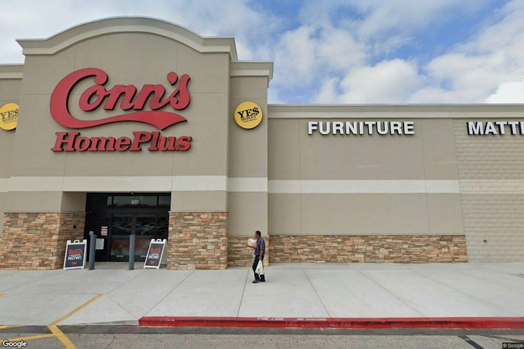 Second Crunch Fitness Considered for San Marcos Plaza Near TSU, No Opening Date Yet