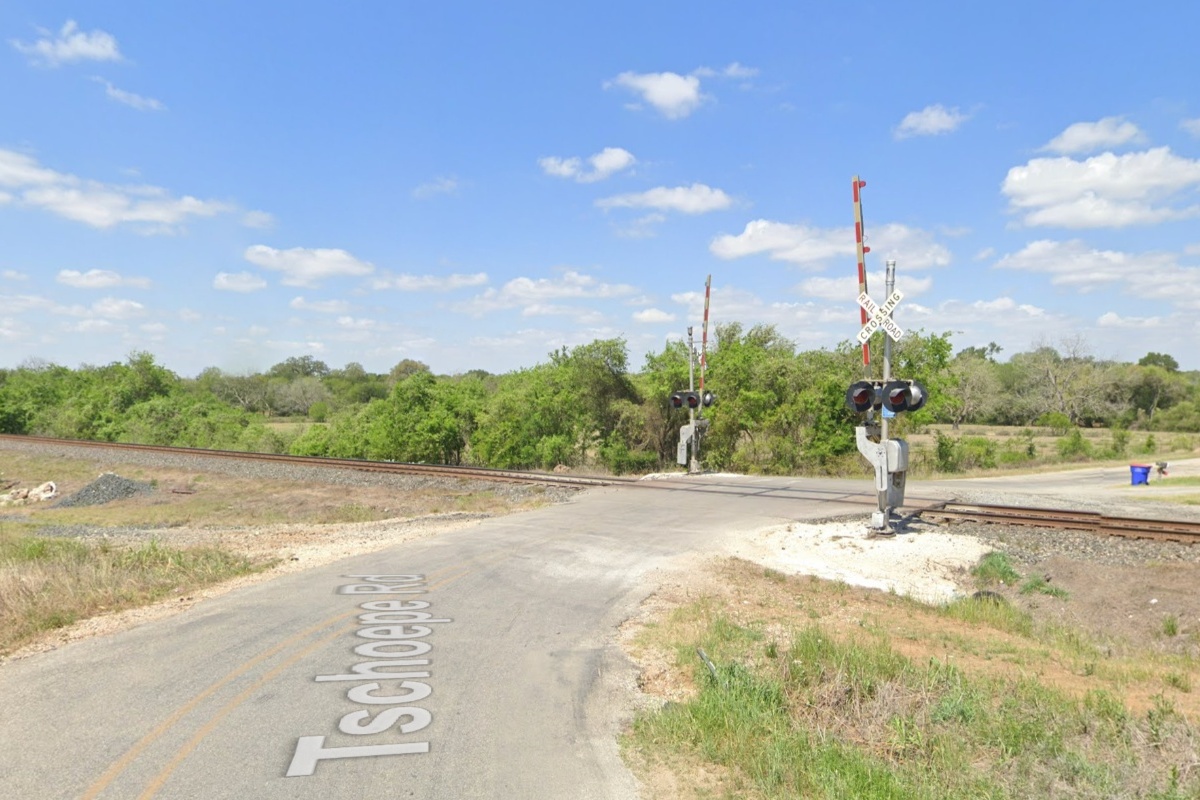 Seguin Woman Killed in Train Crash on Tschoepe Road