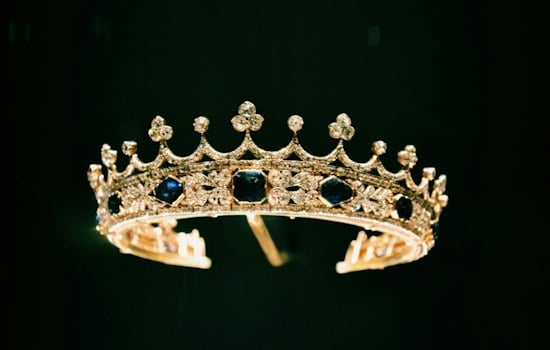 Seven Pasadena-Area Seniors Vie to Be Named 108th Rose Queen This Week
