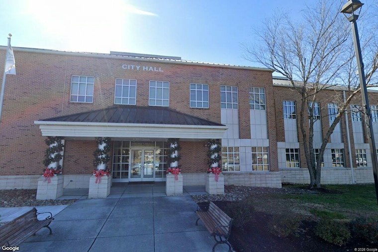 Sevierville Cuts Off Pay for City Administrator Amid Domestic Violence Case Delay