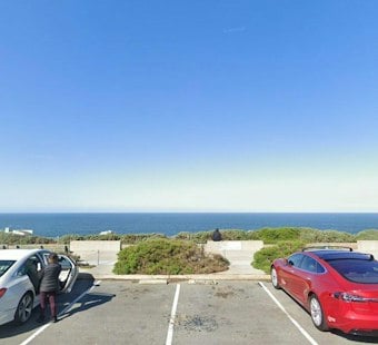 SFFD Sets Up Rescue System to Rescue Adult Victim at Sutro Baths