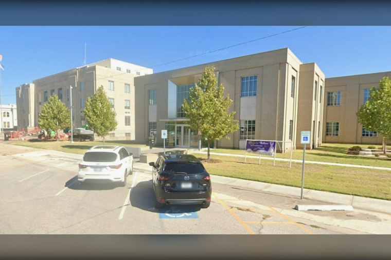 Shawnee's HD 26 Race Pits Data-Center Skeptic Against Massage-Parlor Reformer